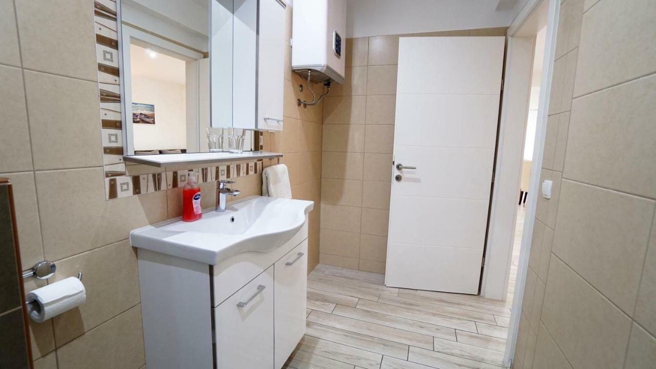 Apartments Lulic Zadar Oda fotoğraf